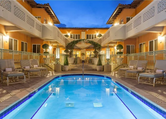 Sun Harbour Boutique Hotel
